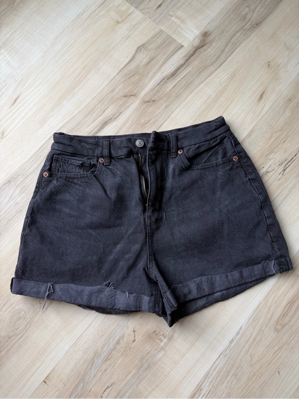 American Eagle Women's High-Rise Black Denim Shorts